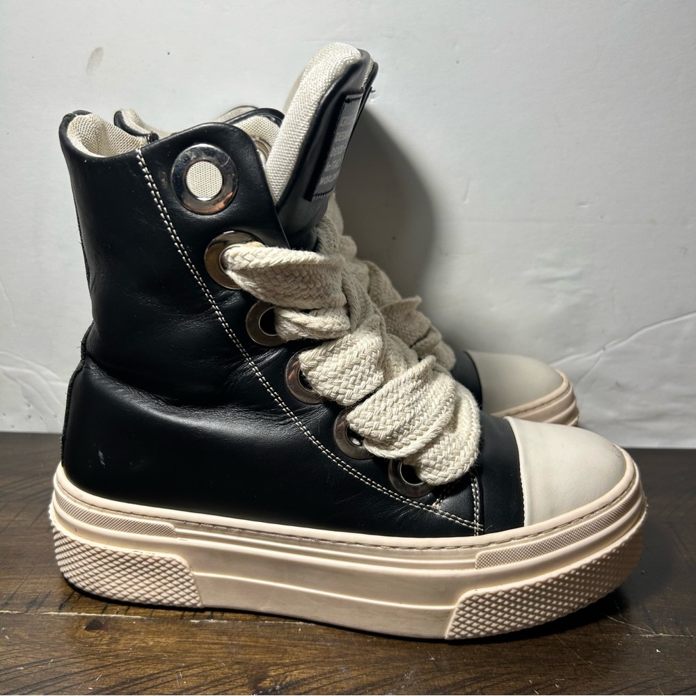 Cristian Zerotre Calipso 300 platform boots.